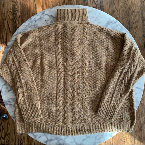 Cozy Large Madewell Sweater - Picture 5 of 5